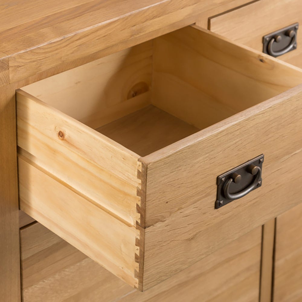 Winchester Oak 3 Over 4 Chest